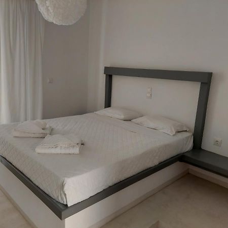 Golden Star Praxitelous Apartment Agia Marina  Exterior photo