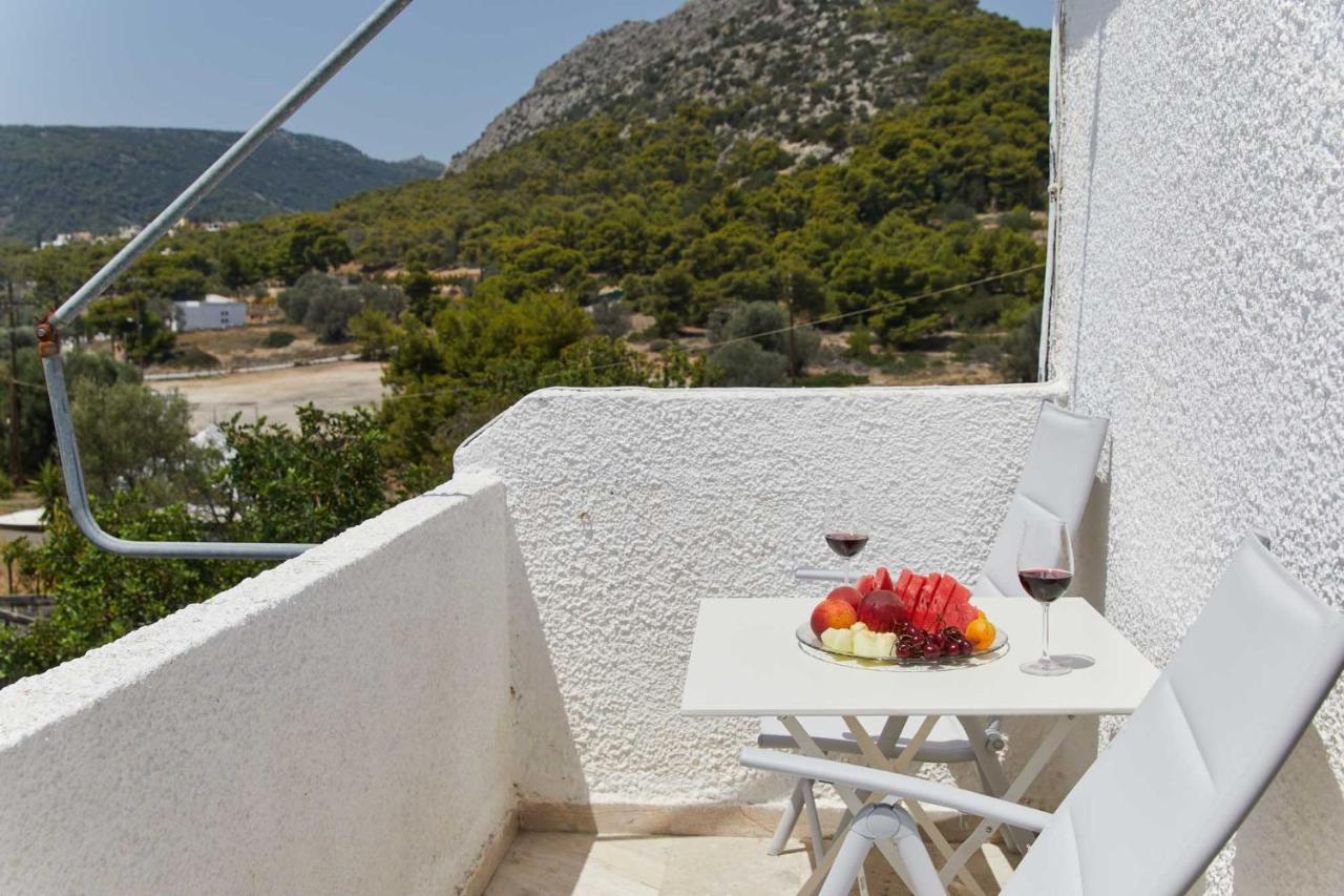 Golden Star Praxitelous Apartment Agia Marina  Exterior photo