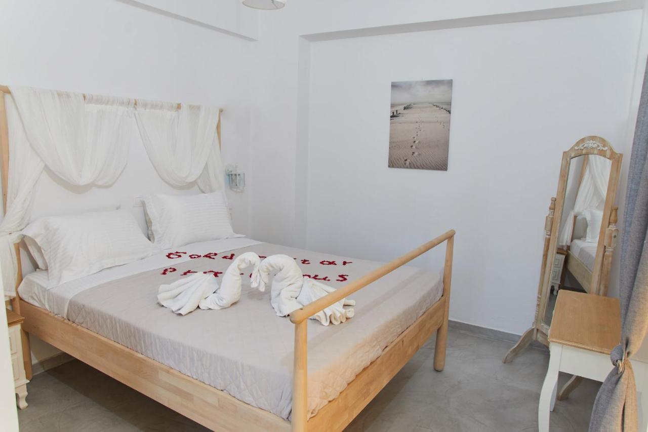 Golden Star Praxitelous Apartment Agia Marina  Exterior photo