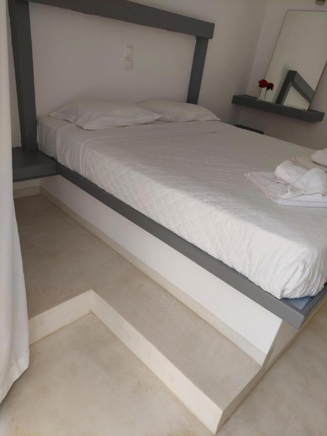 Golden Star Praxitelous Apartment Agia Marina  Exterior photo