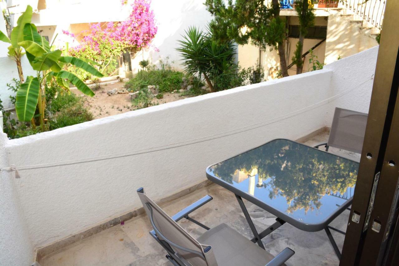 Golden Star Praxitelous Apartment Agia Marina  Exterior photo